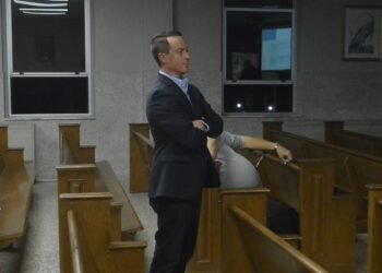 McKee beats Norris, Whitt fends off Williams