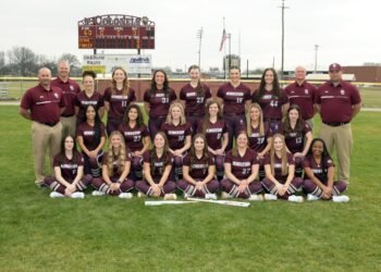 Lady Colonel softball takes on number one South Warren at state