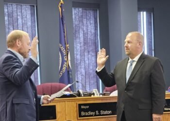 Bolin (officially) takes helm at HPD
