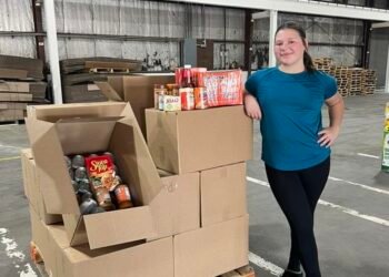 BRIEFS: Middle-schooler collects for hurricane victims, Henderson awards season, Denny’s closes