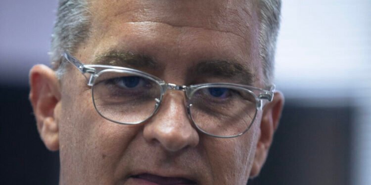 Mills wins majority caucus chair