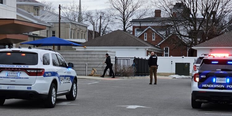 Library closed this morning after bomb threat found