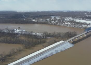 Local emergency officials prep in case flooding worsens