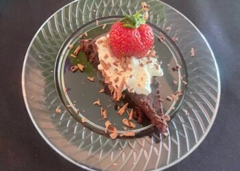 Flourless Chocolate Cake delivers melt-in-your-mouth goodness