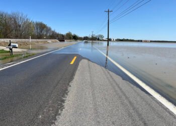 Ohio River forecast to crest at highest level here in 80 years