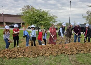 East Heights renovation will remove ‘pods’ and replace with a new classroom wing