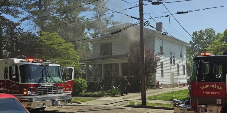 No injuries in Monday afternoon Clay Street fire