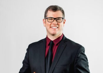 Henderson native named artistic director and conductor of Louisville Civic Orchestra