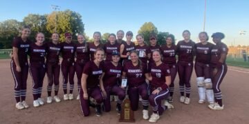 Pitching ace Kemp uses bat to send Lady Cols to state again