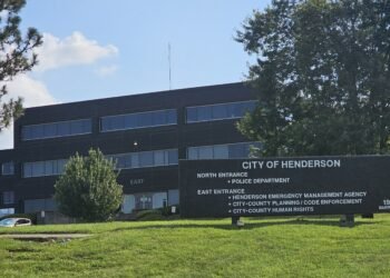 Broken air conditioning system forces city and county employees from the Peabody Building