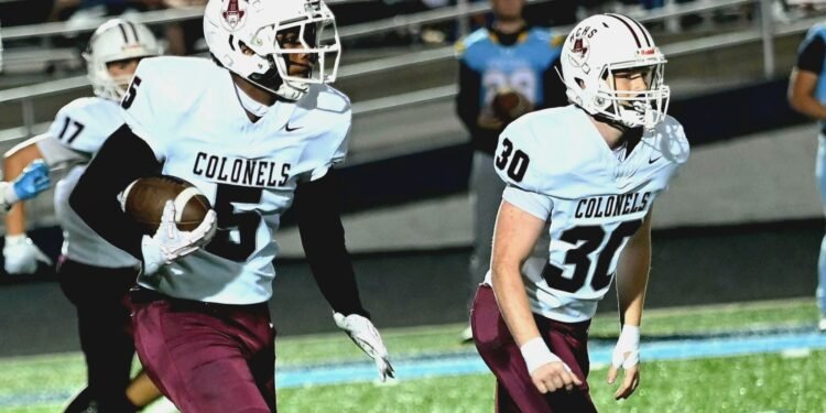 Cols beat up on Central Hardin, 44-12