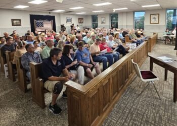 Planning commission recommends 2-year windmill moratorium