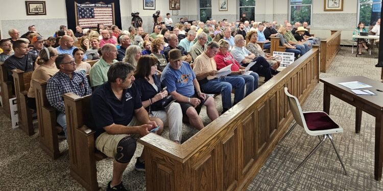 Planning commission recommends 2-year windmill moratorium