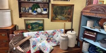 Autumn brings falling leaves, shorter days and…antique malls