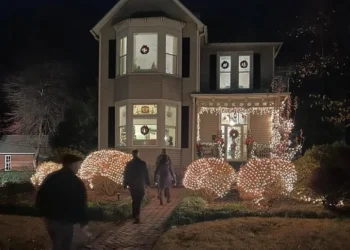 Third annual Candlelight Christmas Tour is Dec. 12, tickets on sale Nov. 7