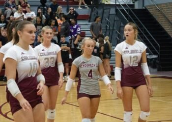 Team chemistry has been key to HCHS volleyball turnaround