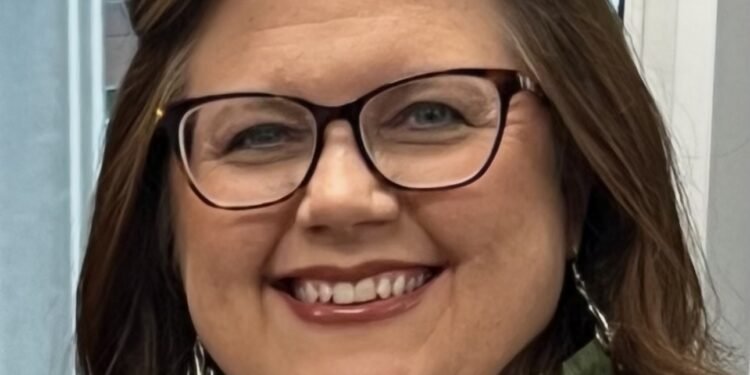 Candidate intro: Carrie Smith, running for Henderson County Clerk