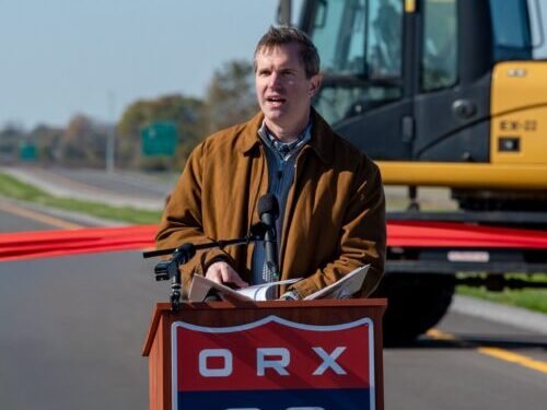 Locals, along with Beshear, celebrate I-69 ORX Section 1 completion