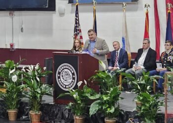 At Veterans Day ceremony, McGarrh says to be a ‘wing man’ and help one another