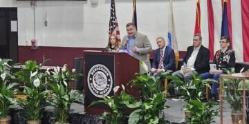 At Veterans Day ceremony, McGarrh says to be a ‘wing man’ and help one another