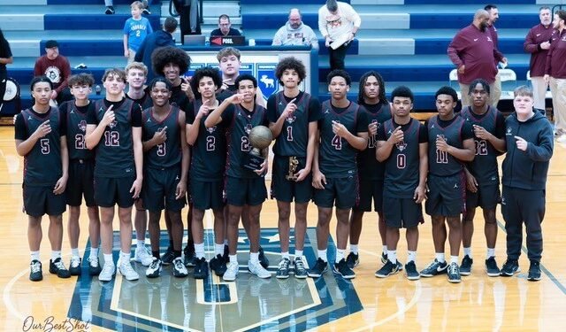 Cols win tourney, improve to 7-2