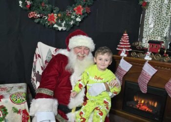 Santa Claus is coming to (down)town!