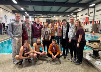 Cols swimmers gear up for regionals