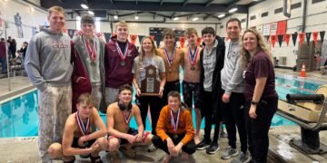 Cols swimmers gear up for regionals