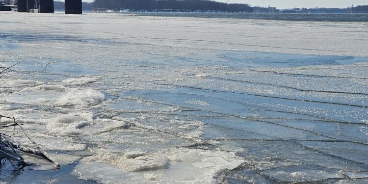 Between 6 and 8 inches of snow fell on Henderson over the weekend