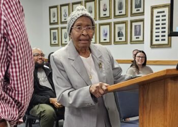 Anna Dixon honored for turning 105