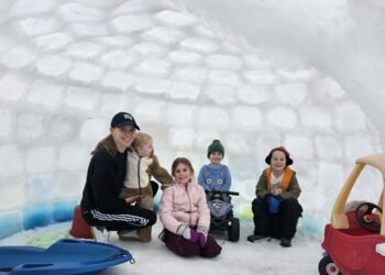 Henderson woman builds giant igloo in her backyard