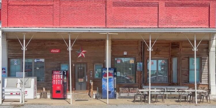 New Robards General Store owner wants the precinct to go wet