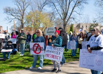 200 show up at local No Kings protest