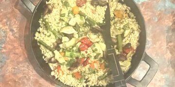 Roasted vegetables with orzo suits a lot of tastes