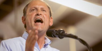 Trump causes political earthquake in KY, backing Barr, Alvarado in U.S. Senate, House races