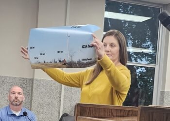 Planning commission hears recommendations to mitigate noise, vibration and shadow flicker coming from wind turbines