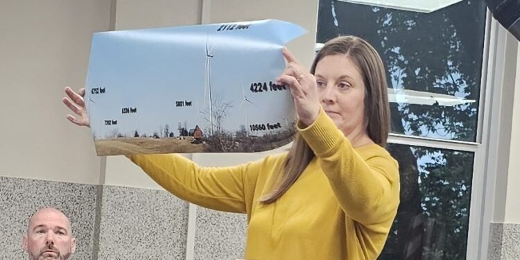 Planning commission hears recommendations to mitigate noise, vibration and shadow flicker coming from wind turbines