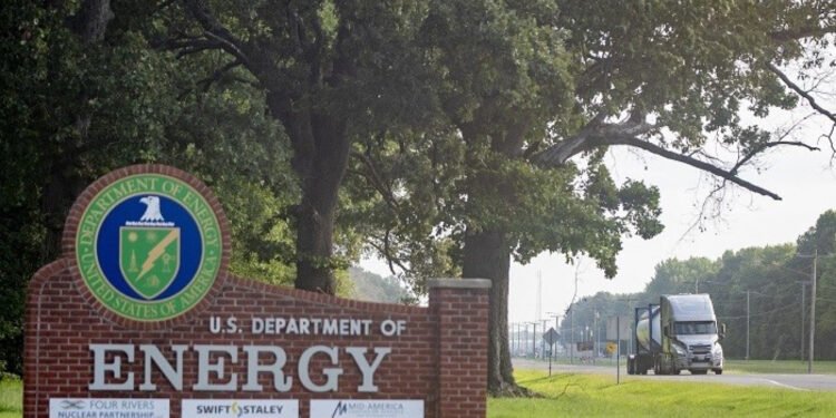 Hyperscale data center, natural gas-fired project planned for Paducah’s former nuclear plant