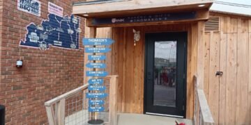 Thomason’s opens Oink Bakery and Gifts, an unplanned piece of the restaurant’s expansion