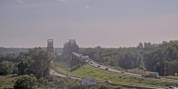 Southbound Twin Bridge reopens