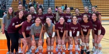 Lady Cols volleyball look to repeat as 2nd Region champs