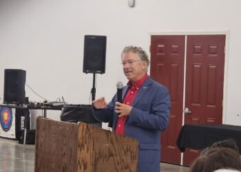 Rand Paul encourages local GOP voters to turn out for November election at local Lincoln Dinner