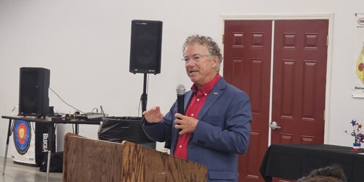 Rand Paul encourages local GOP voters to turn out for November election at local Lincoln Dinner