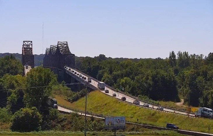 Follow-up inspection finds damaged support beam under the southbound Twin Bridge