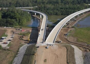 Indiana governor announces completion of I-69 ORX Section 3
