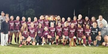 Lady Cols win thrilling region championship